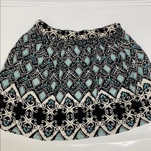 Angie size XS printed elastic waist skirt